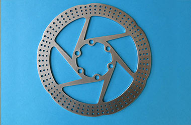 FIBER LASERS FOR CUTTING STAINLESS STEEL